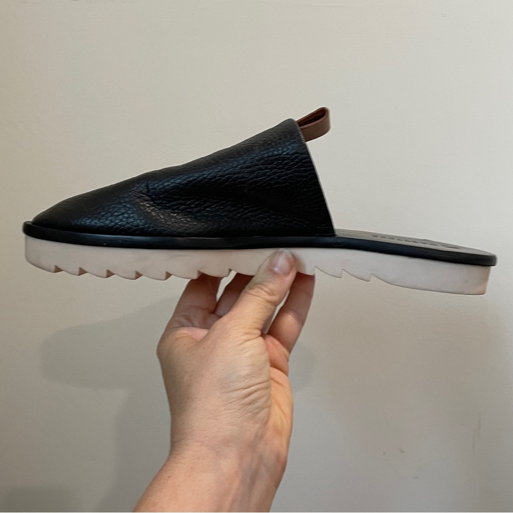 MERCEDES CASTILLO “Teah” Black Pebbled Leather Platform Mules - RARE!!! - Picture 3 of 16